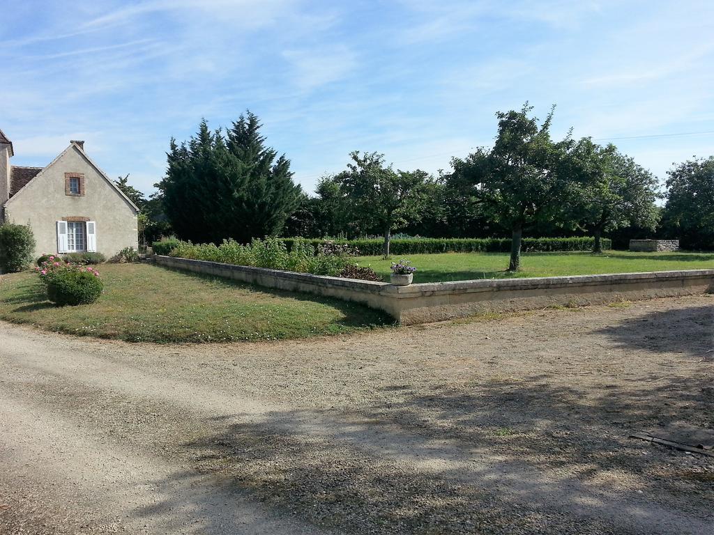 Tourterelle, à proximité de Auxerre et Chablis Villa Hauterive  Exterior foto